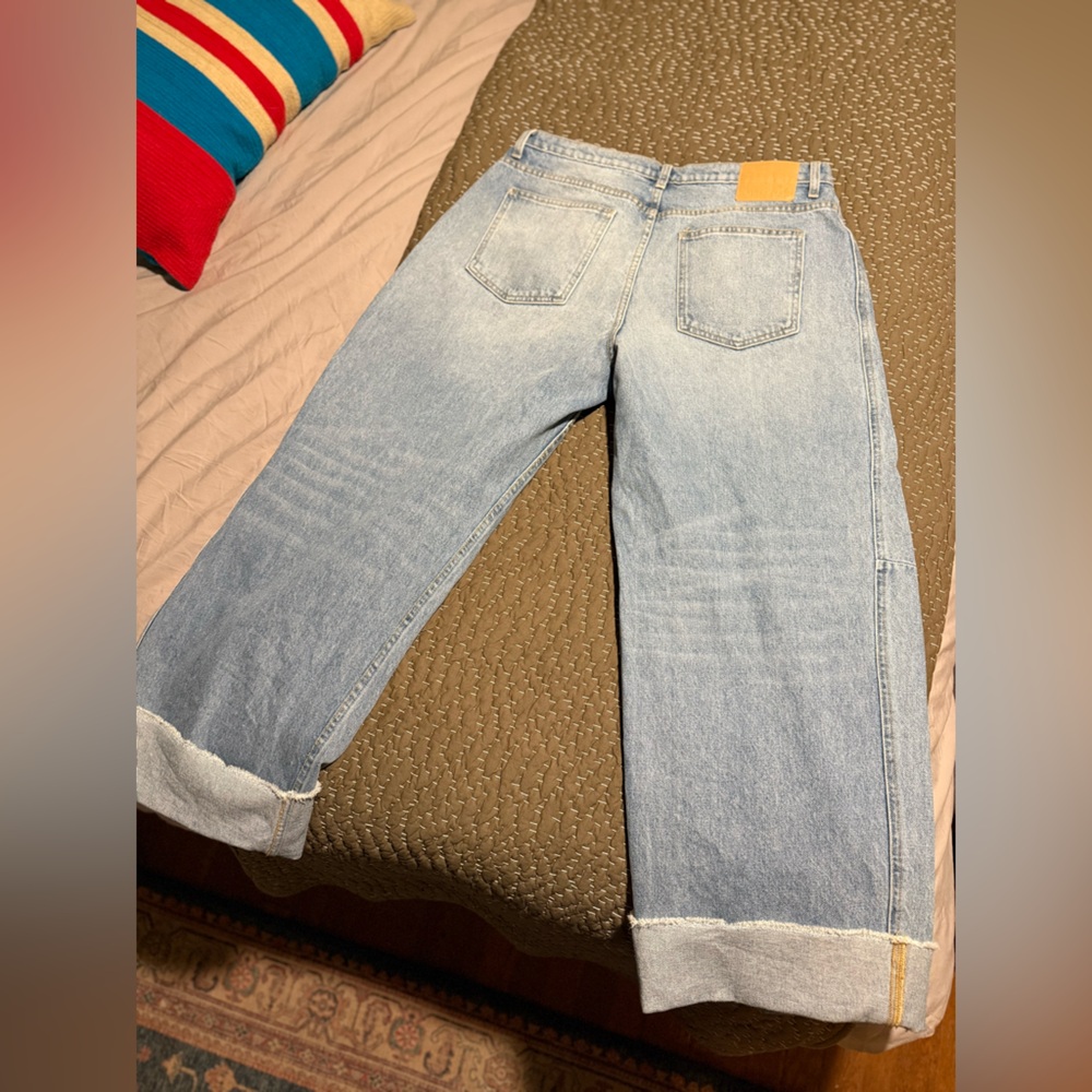 B SIDES Relaxed Cuffed Lasso Jean Jac Wash - Picture 2 of 5